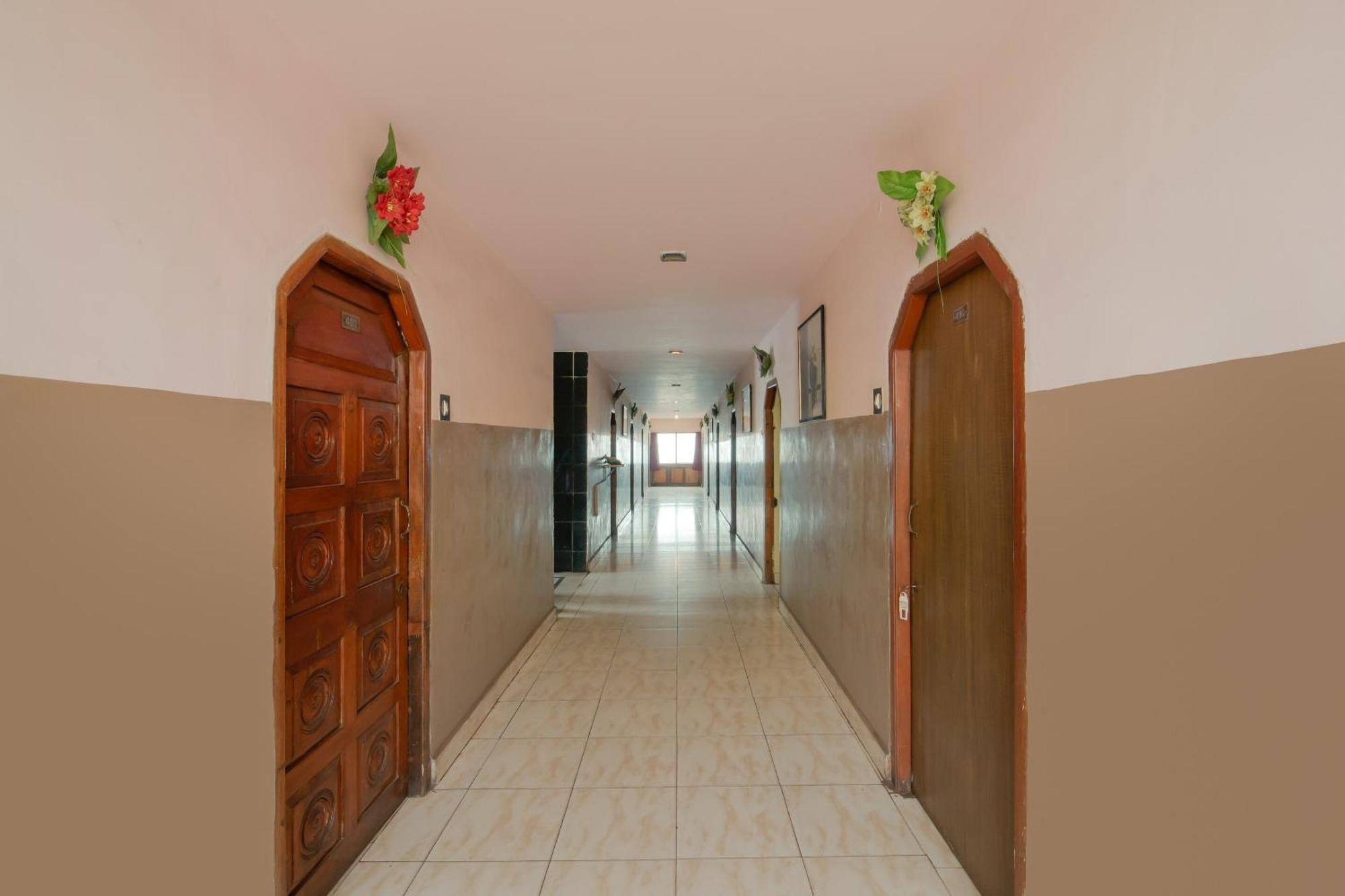 Spot On Hotel Manikanta Residency Visakhapatnam Exterior photo