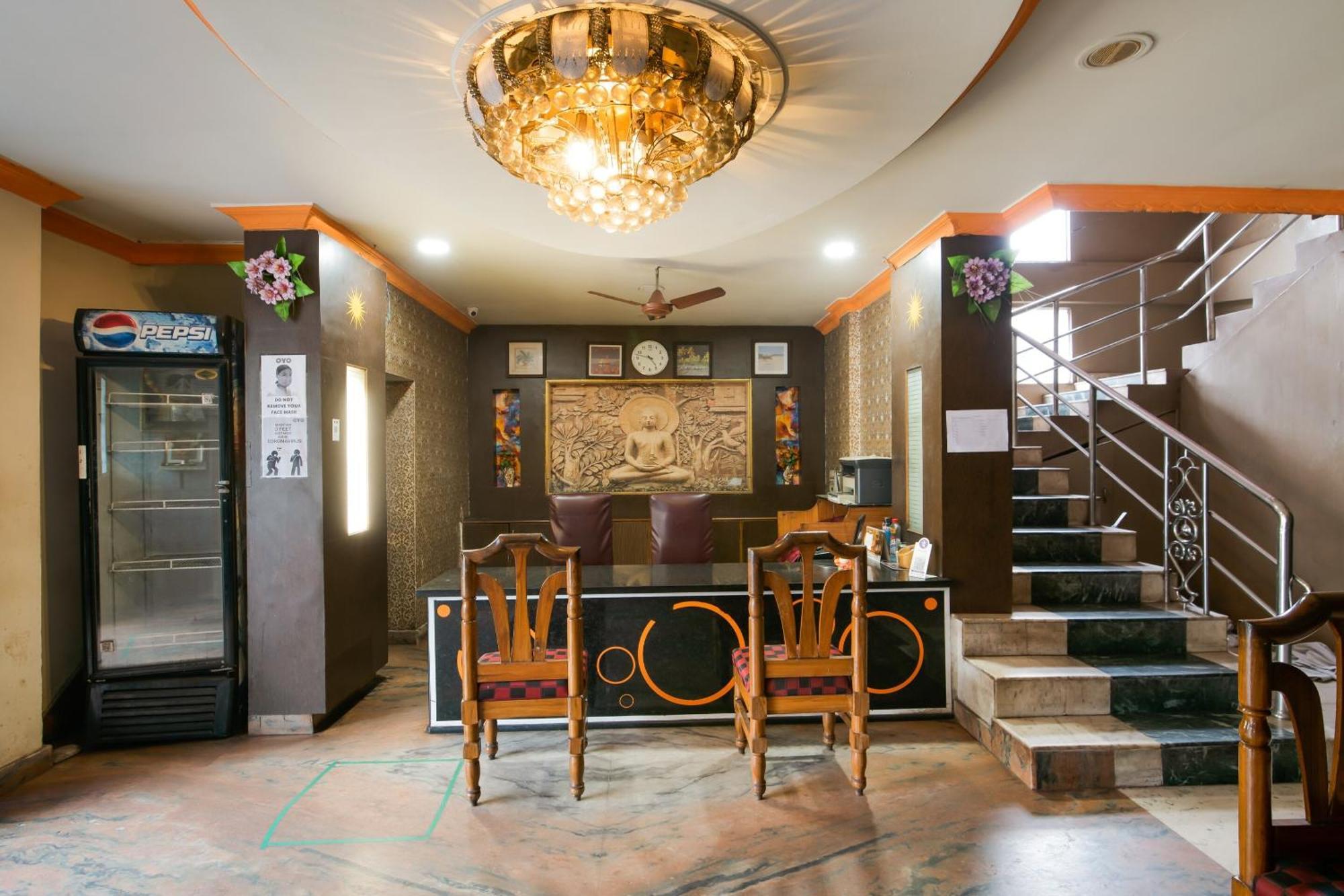 Spot On Hotel Manikanta Residency Visakhapatnam Exterior photo
